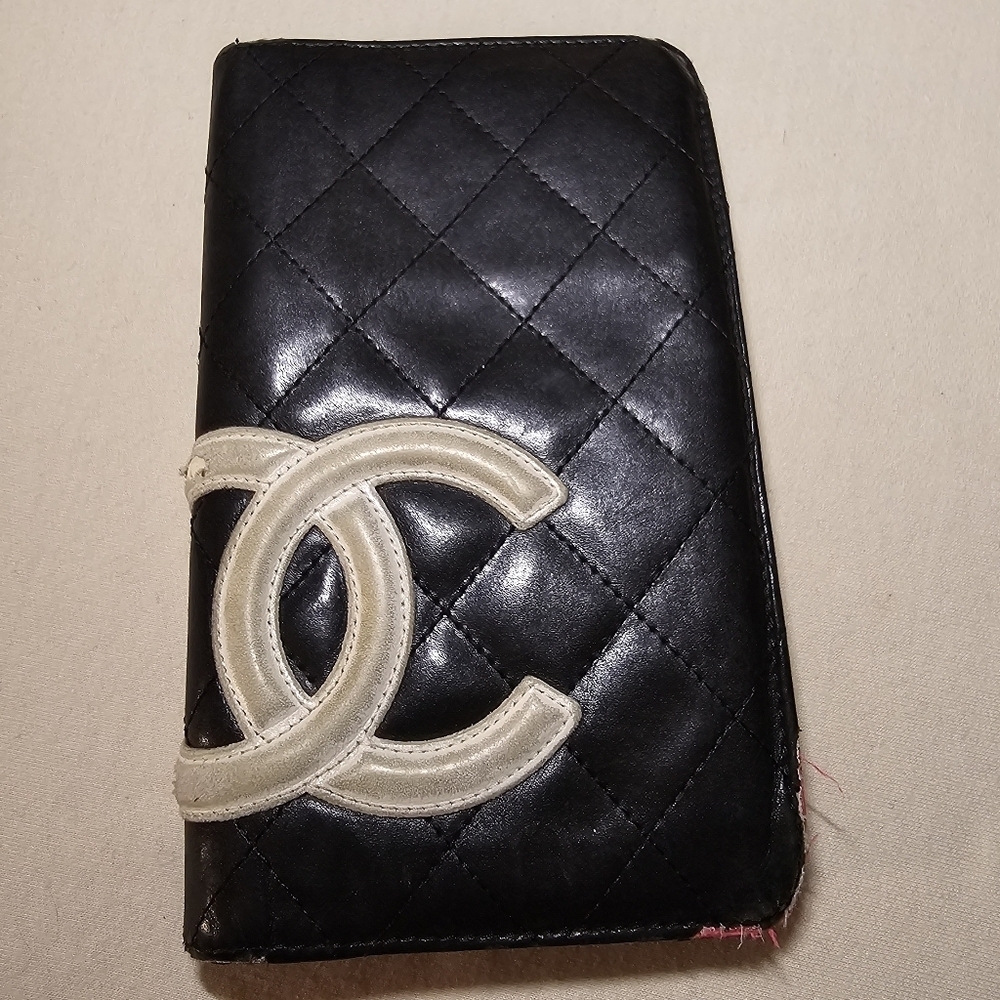 Chanel- Camban Black Quilted Wallet with White Logo Accent